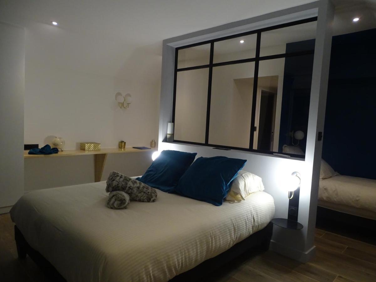Villa Entiere Du Chateau Lacroix De Civrac 3 Ch, 3 Sdb, Piscine Xxl,Sauna, 4 Etoiles,7 Pers Kültér fotó