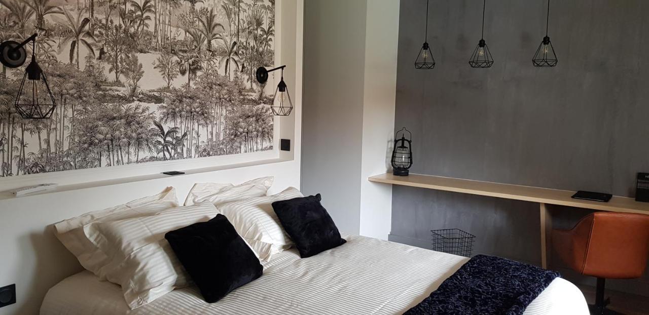 Villa Entiere Du Chateau Lacroix De Civrac 3 Ch, 3 Sdb, Piscine Xxl,Sauna, 4 Etoiles,7 Pers Kültér fotó